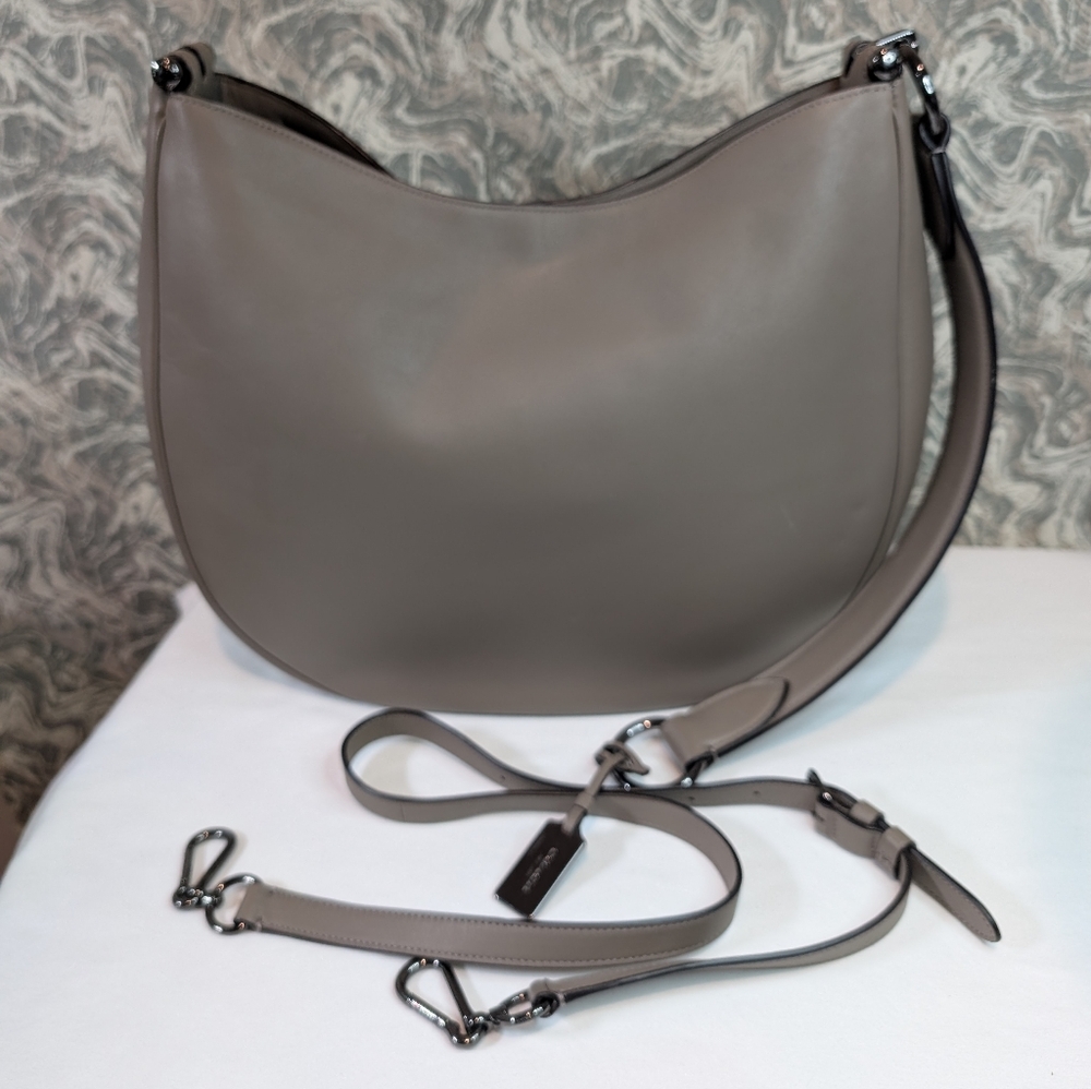 Coach Mae Nomad Hobo Shoulder Crossbody Bag *BROKEN STRAP* - Picture 2 of 16